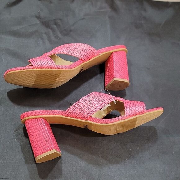 BRAND NEW DV BY DOLCE VITA WOMEN'S LAGUNA PEEP TOE SLIP ON HEELS SANDAL - Picture 9 of 15